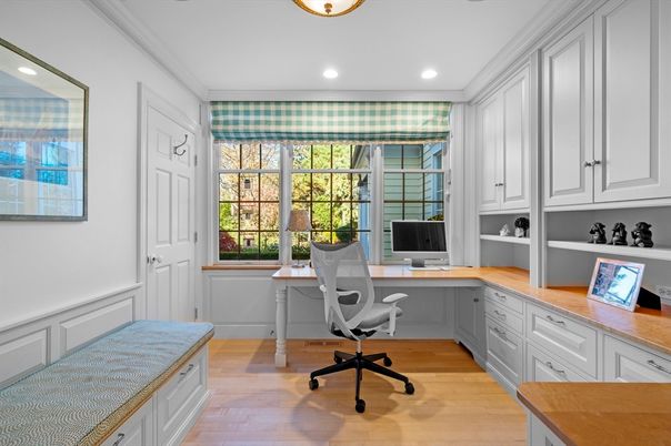 Home Office, Interior, Recessed Lighting, Wood Texture Flooring