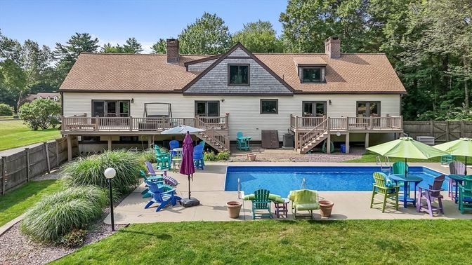Backyard, Exterior, Pool