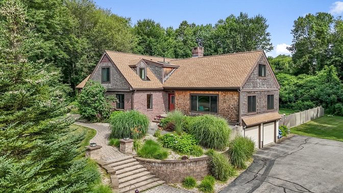 Attached, Exterior, Facade, Brick Facade, Cape Cod
