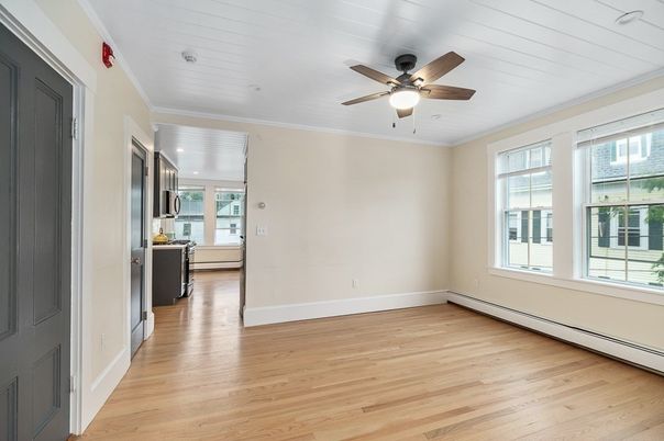 Empty room, Interior, Recessed Lighting, Wood Texture Flooring