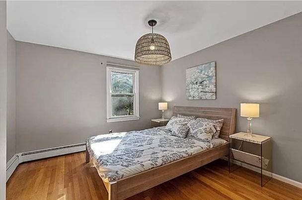 Bedroom, Interior, Pendant Lights, Wood Texture Flooring