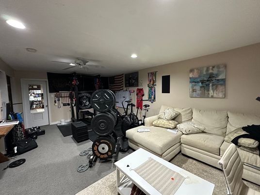 Fitness Equipment, Interior, Living room, Recessed Lighting