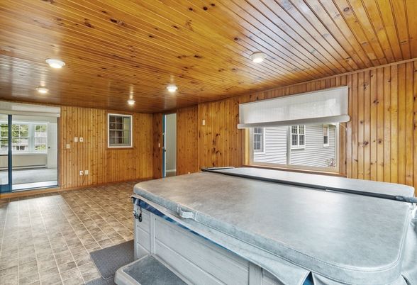 Hot Tub, Interior, Recessed Lighting, Wooden Ceilings, Wooden Walls