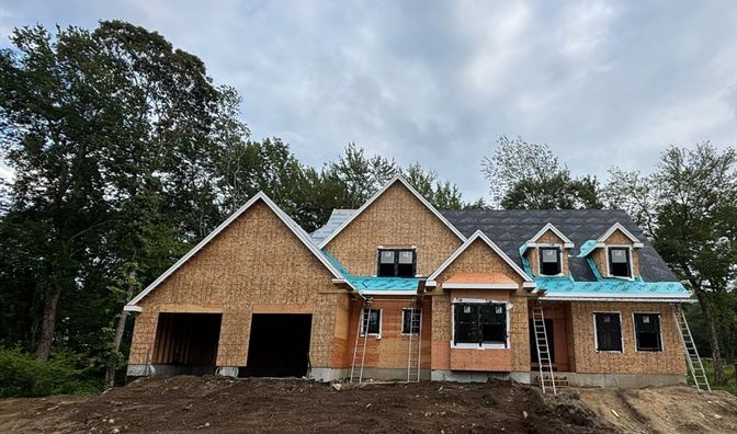 Backyard, Exterior, Facade, Brick Facade, Brick Traditional
