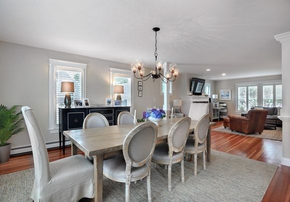 Chandelier, Dining room, Interior, Living room, Recessed Lighting, Wood Texture Flooring