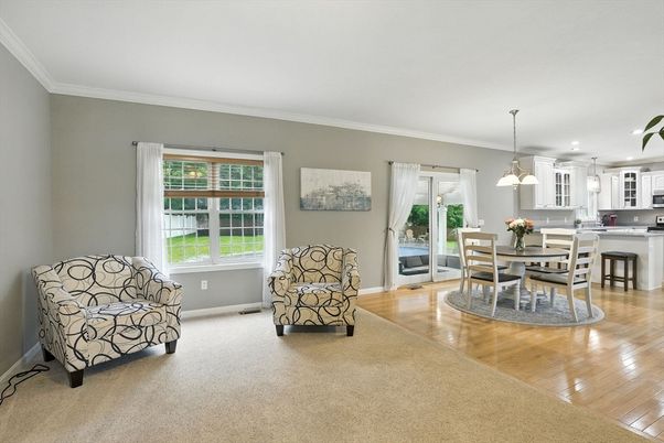 Dining room, Interior, Kitchen, Pendant Lights, Recessed Lighting, Wood Texture Flooring