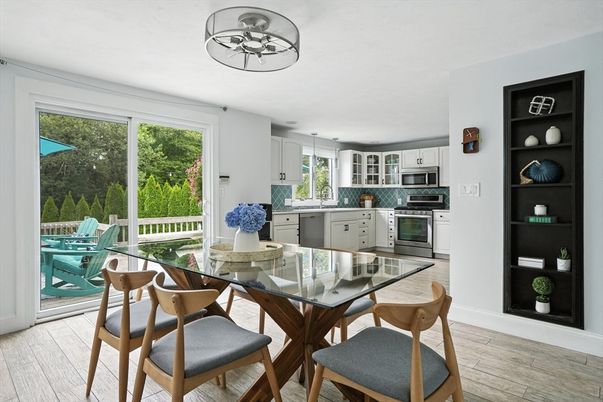 Dining room, Interior, Kitchen, Pendant Lights, Stainless Steel Appliances, Wood Texture Flooring