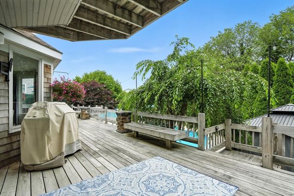 Exterior, Wood Texture Flooring