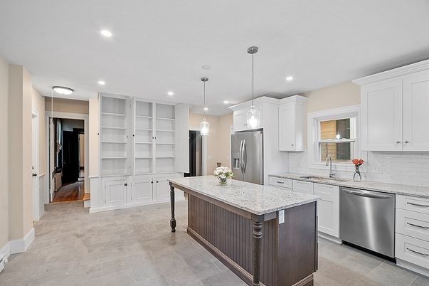 Interior, Kitchen, Pendant Lights, Recessed Lighting, Stainless Steel Appliances