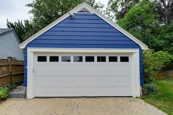 Detached Garage, Exterior