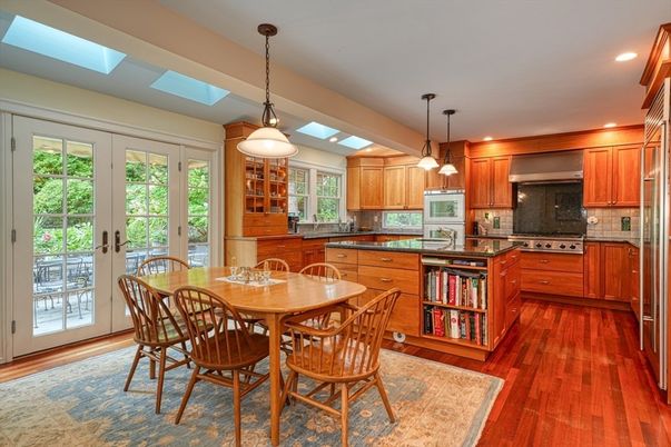 Dining room, Interior, Kitchen, Pendant Lights, Recessed Lighting, Wood Texture Flooring