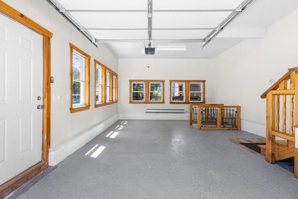 Garage, Interior