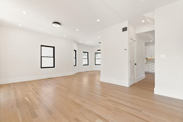 Empty room, Interior, Recessed Lighting, Wood Texture Flooring
