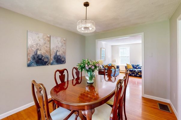 Chandelier, Dining room, Interior, Pendant Lights, Wood Texture Flooring