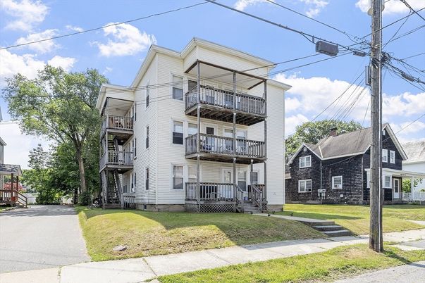 Backyard, Exterior, Facade, Queen Anne Victorian