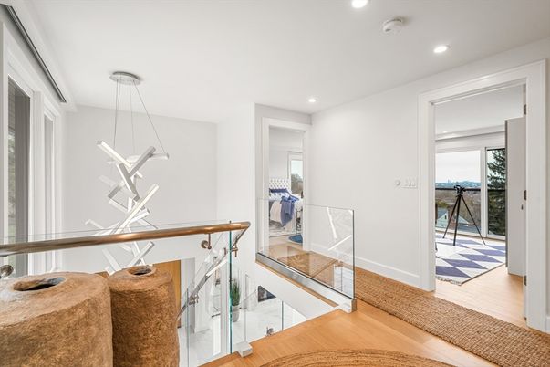 Interior, Pendant Lights, Recessed Lighting, Wood Texture Flooring