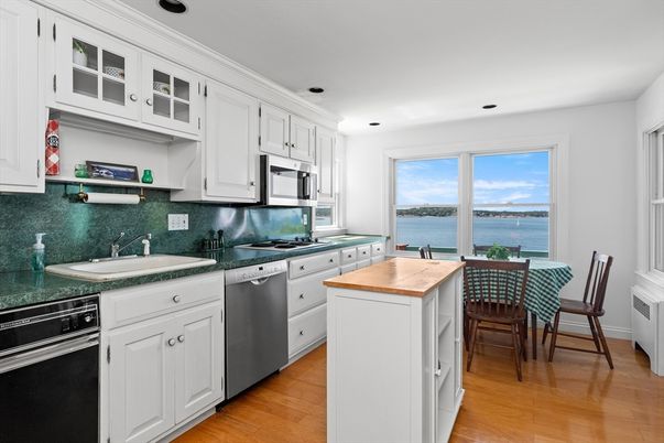 Dining room, Interior, Kitchen, Recessed Lighting, Water, Wood Texture Flooring
