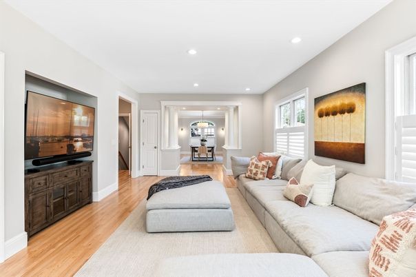 Interior, Living room, Recessed Lighting, Wood Texture Flooring