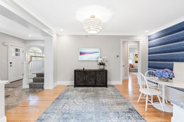 Chandelier, Dining room, Interior, Recessed Lighting, Wood Texture Flooring