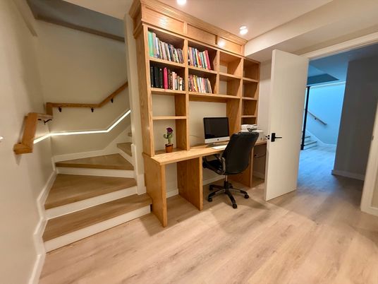 Home Office, Interior, Recessed Lighting, Wood Texture Flooring