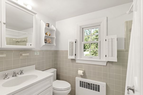 Bathroom, Interior