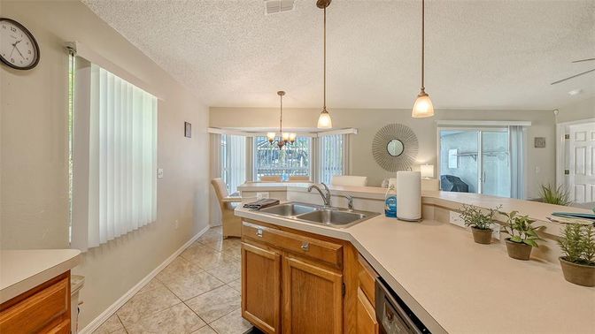 Dining room, Interior, Kitchen, Pendant Lights