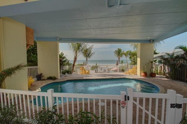 Exterior, Pool, Water
