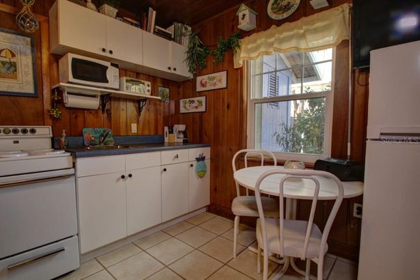 Interior, Kitchen, Wooden Walls
