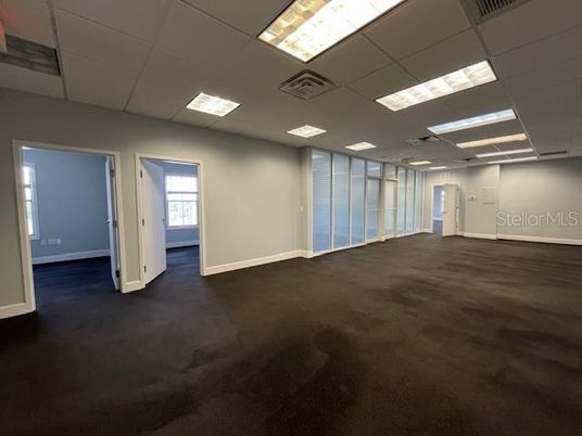 Empty room, Interior, Recessed Lighting