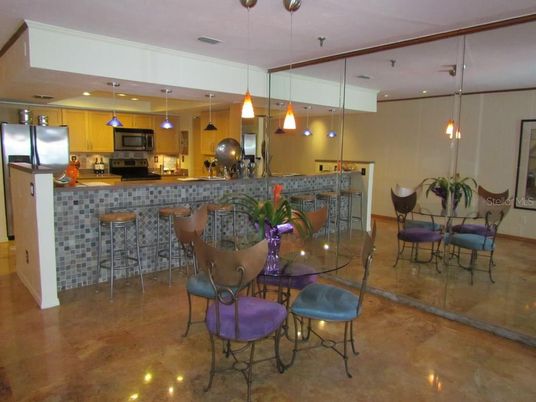 Dining room, Interior, Kitchen, Pendant Lights, Recessed Lighting, Stainless Steel Appliances