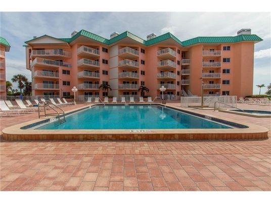 Exterior, Facade, Pool, Condo Building