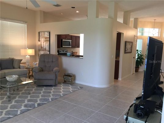 Interior, Living room, Pendant Lights, Recessed Lighting