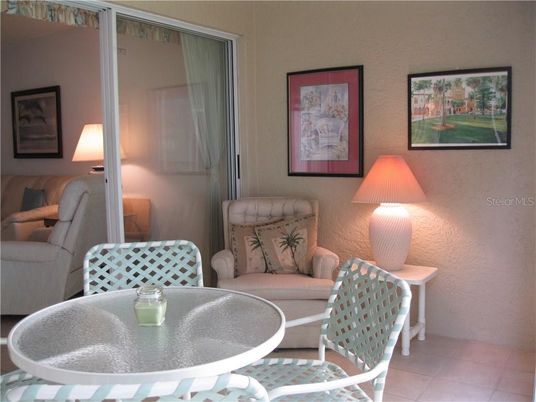 Dining room, Interior