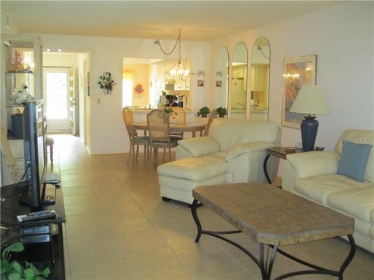 Chandelier, Dining room, Interior, Living room