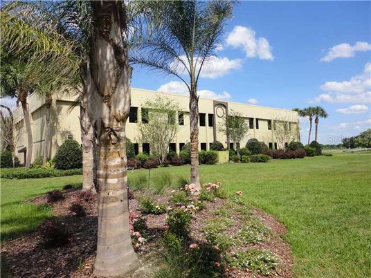 Backyard, Exterior, Facade, Ranch