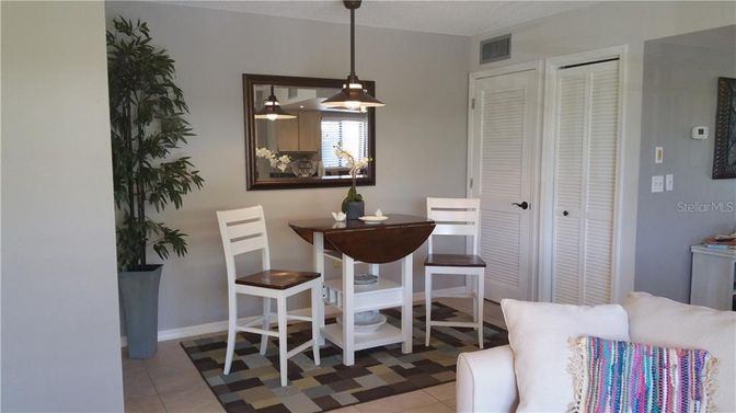 Dining room, Interior, Pendant Lights