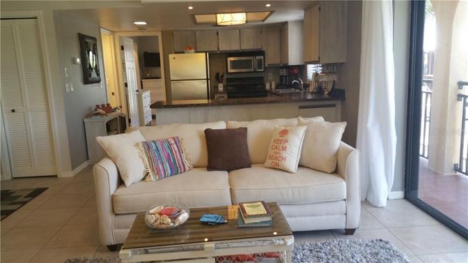 Interior, Kitchen, Living room, Recessed Lighting, Stainless Steel Appliances