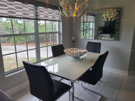 Chandelier, Dining room, Interior