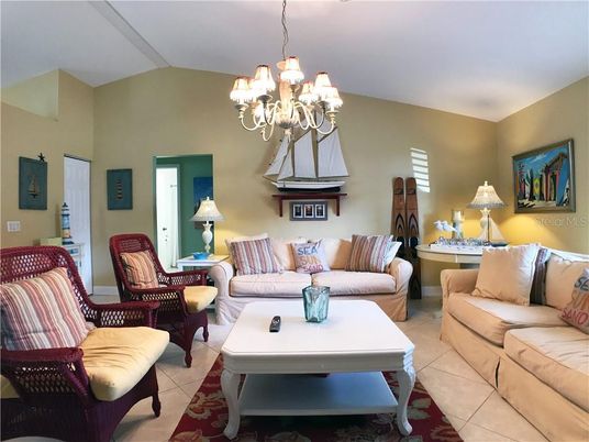 Chandelier, Interior, Living room