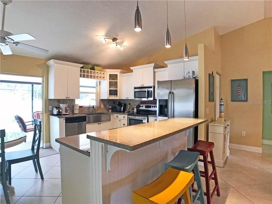 Interior, Kitchen, Pendant Lights, Stainless Steel Appliances
