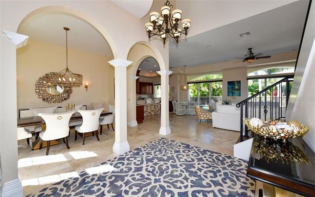 Chandelier, Dining room, Interior, Living room, Pendant Lights