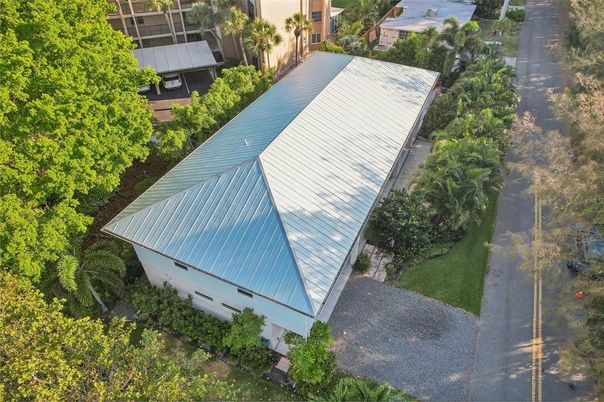 Exterior, Drone