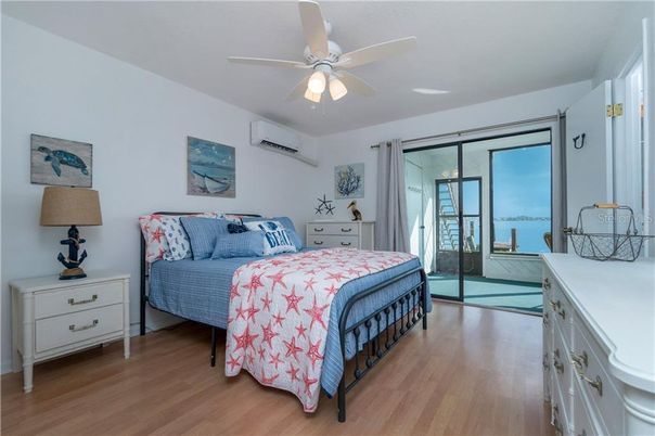 Bedroom, Interior, Water, Wood Texture Flooring