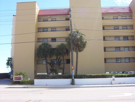 Exterior, Facade, Condo Building