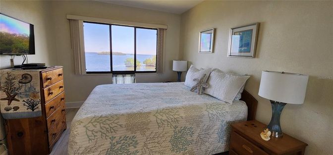 Bedroom, Interior, Water