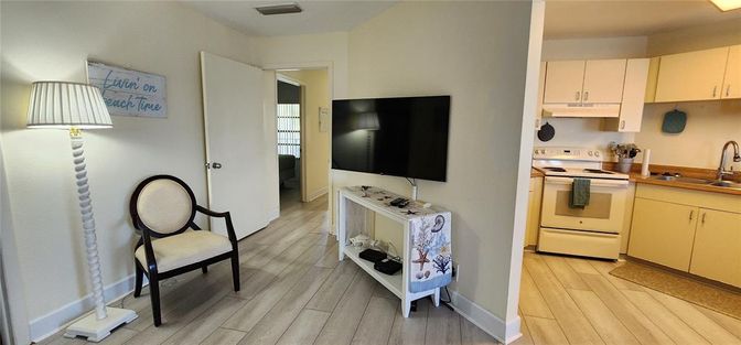 Interior, Kitchen, Wood Texture Flooring
