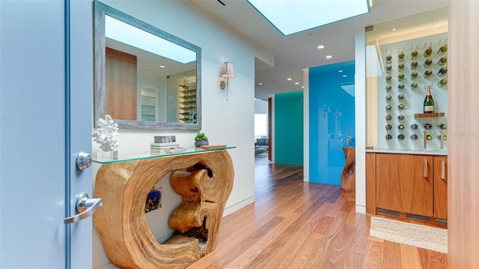 Interior, Recessed Lighting, Wood Texture Flooring