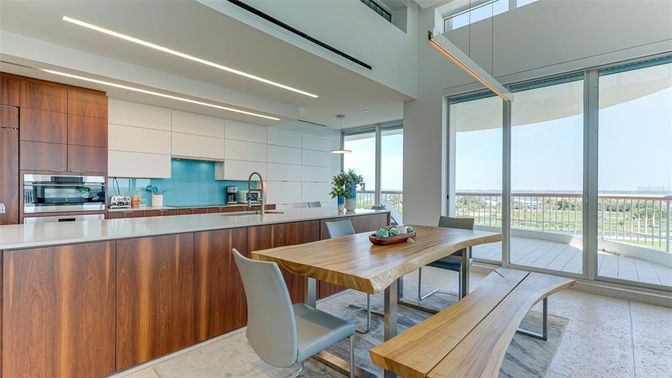 Dining room, Interior, Kitchen, Pendant Lights, Recessed Lighting, Stainless Steel Appliances