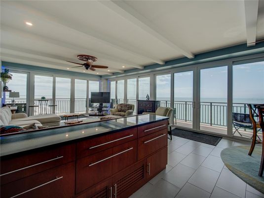 Interior, Living room, Recessed Lighting, Water