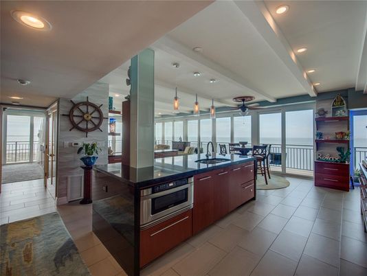 Dining room, Interior, Kitchen, Pendant Lights, Recessed Lighting, Stainless Steel Appliances, Water